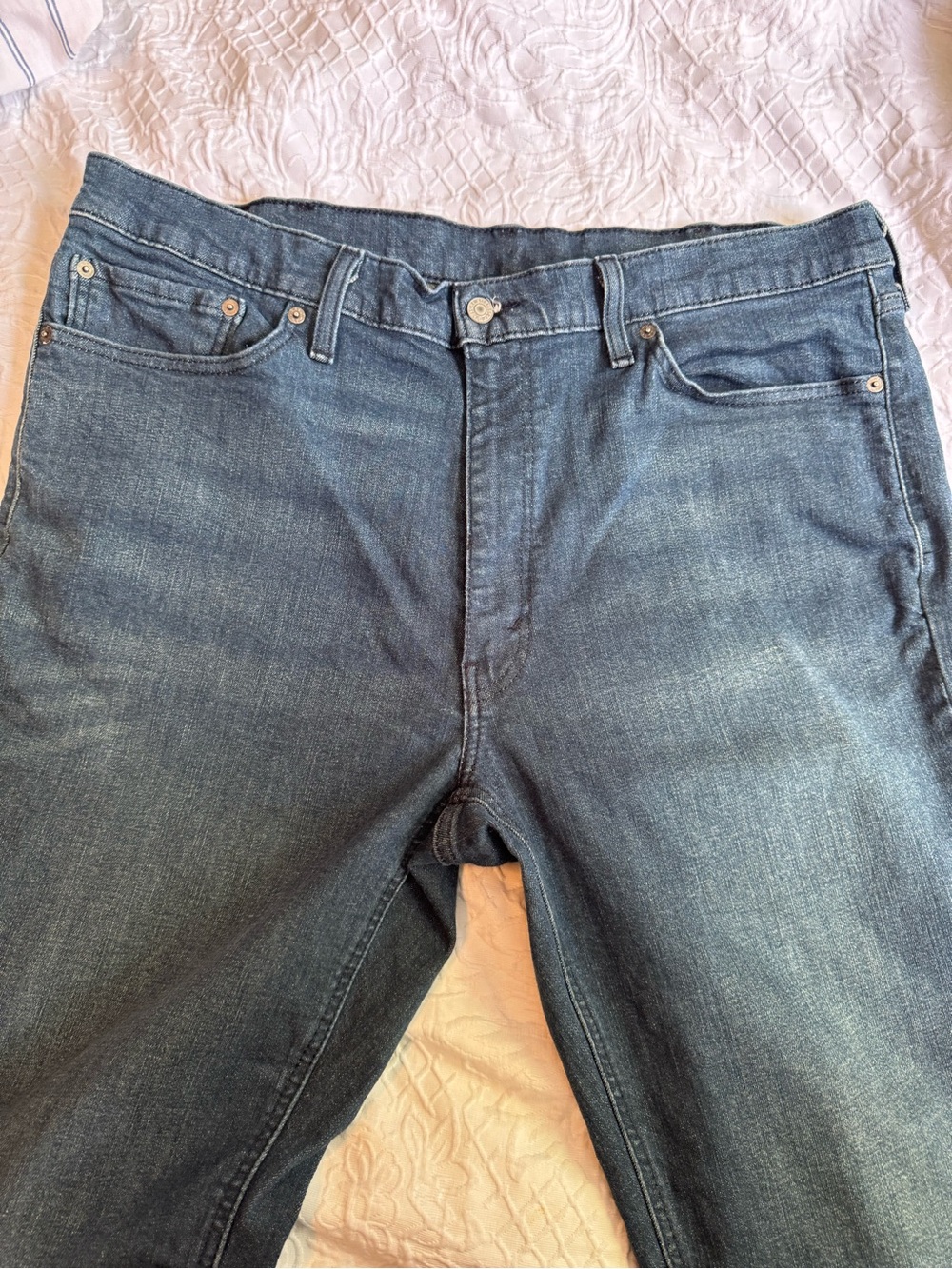 Levi’s 541 Athletic Fit Jeans Men’s 40x32 Medium Wash Stretch Tapered Denim Blue